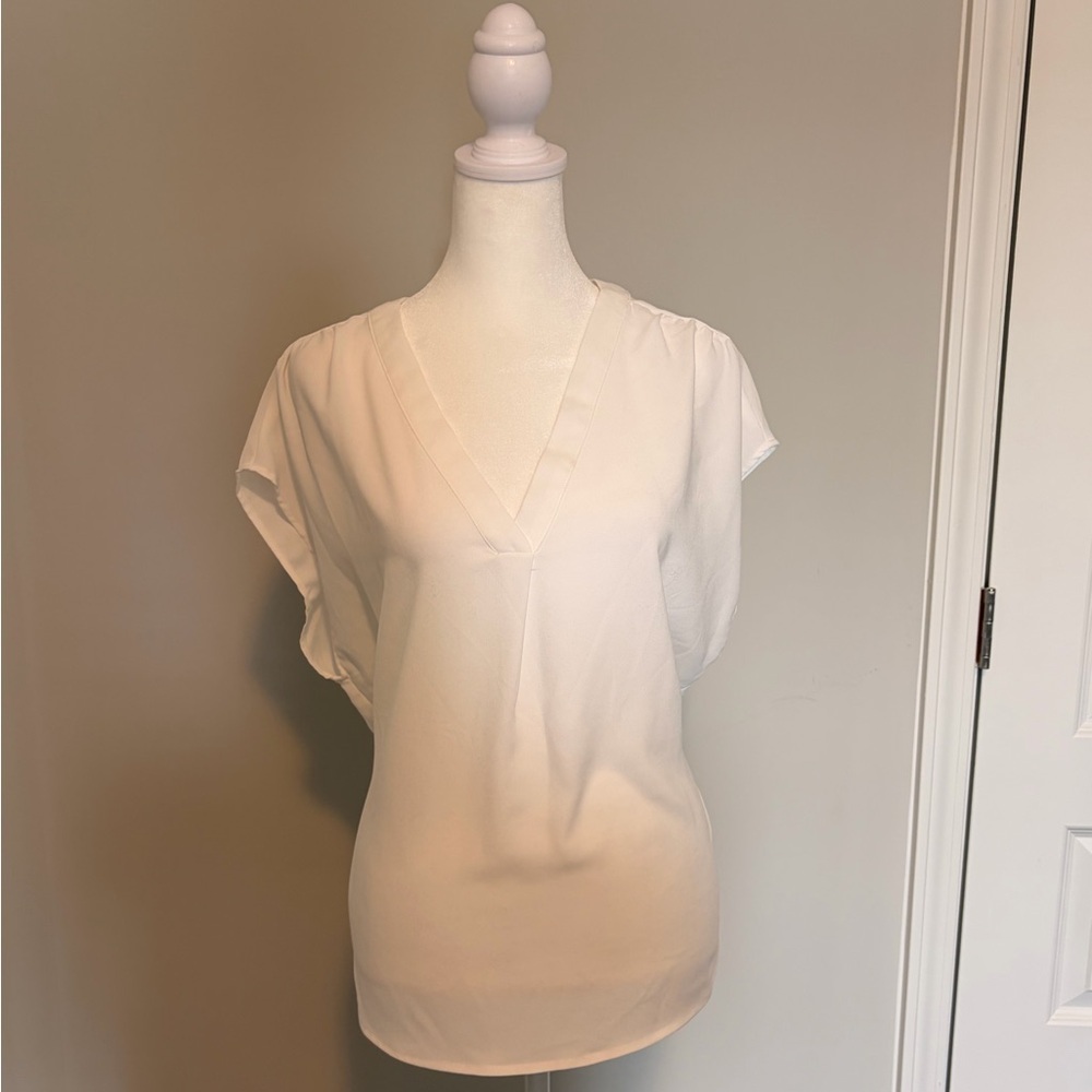 Banana Republic White V-Neck Blouse